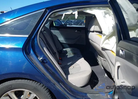 2016 Hyundai Sonata Se z USA, uszkodzony, nr VIN 5NPE24AF1GH347005